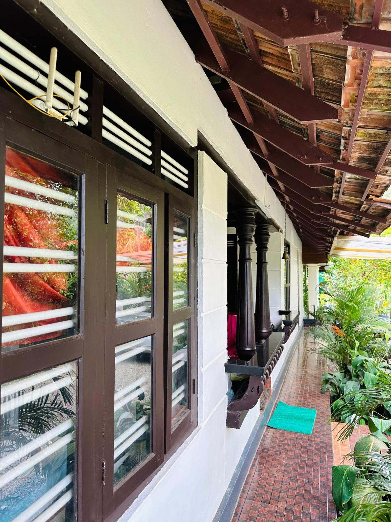 Thoppil Homestay Муннар Экстерьер фото